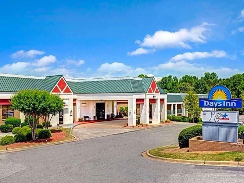 Days Inn Lake Norman Cornelius Kültér fotó