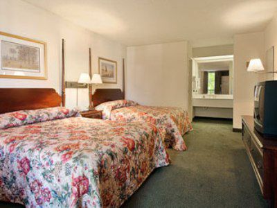 Days Inn Lake Norman Cornelius Szoba fotó